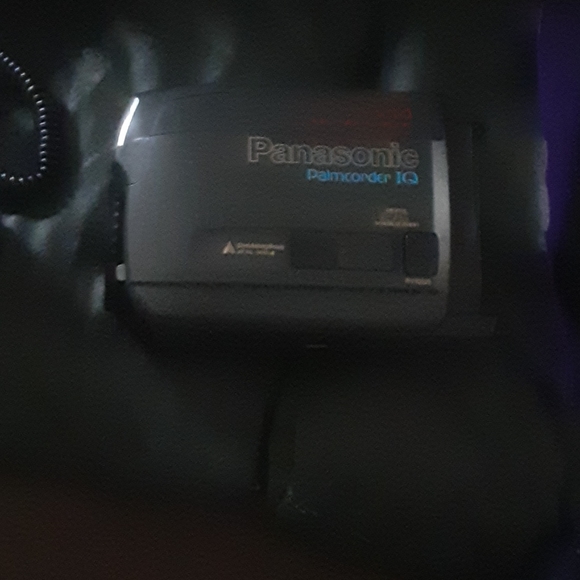 Palmcorder - Picture 3 of 7